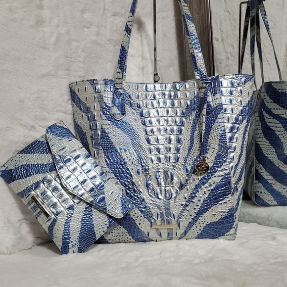 Brahmin Handbags - 💥  Brahmin 2 PCS SET Shoulder Bag Purse Ombre Melbourne + XL Clutch NWT